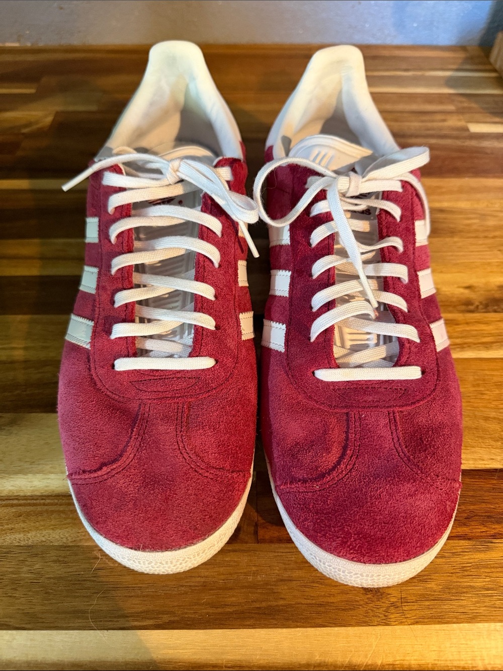 Men’s Adidas 11.5 Gazelle low top canvas shoes